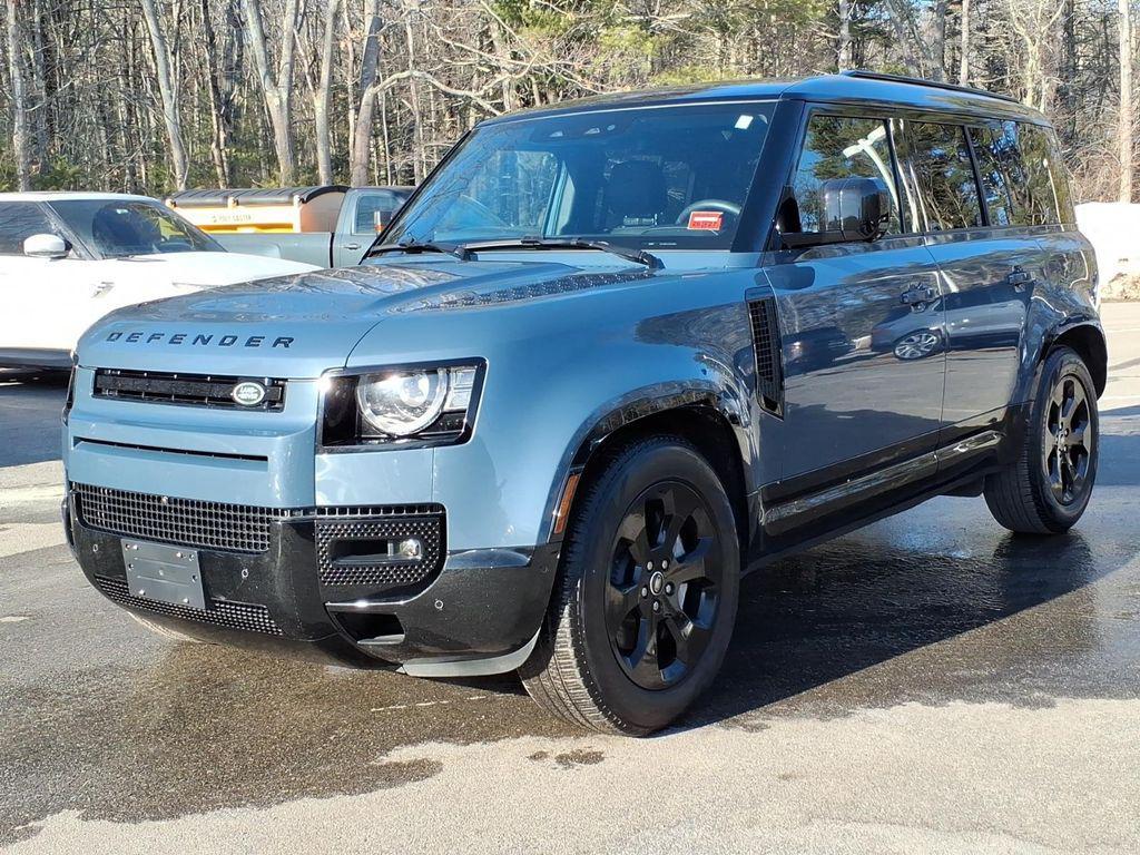 Land Rover Defender 2025