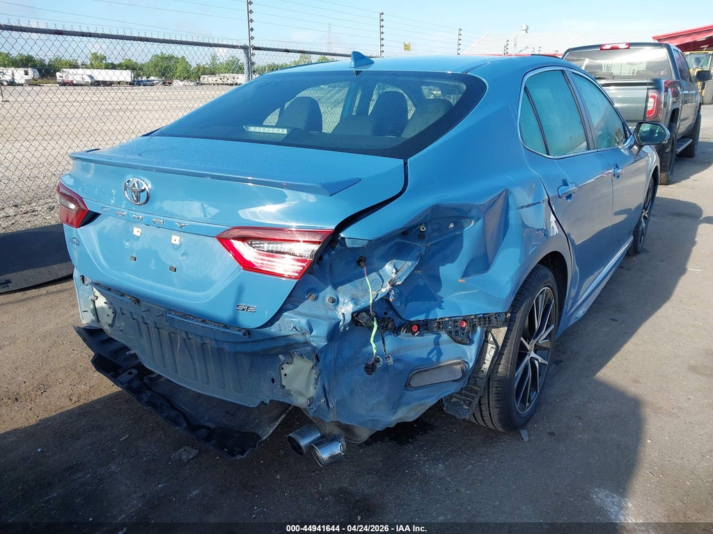 Toyota Camry 2024