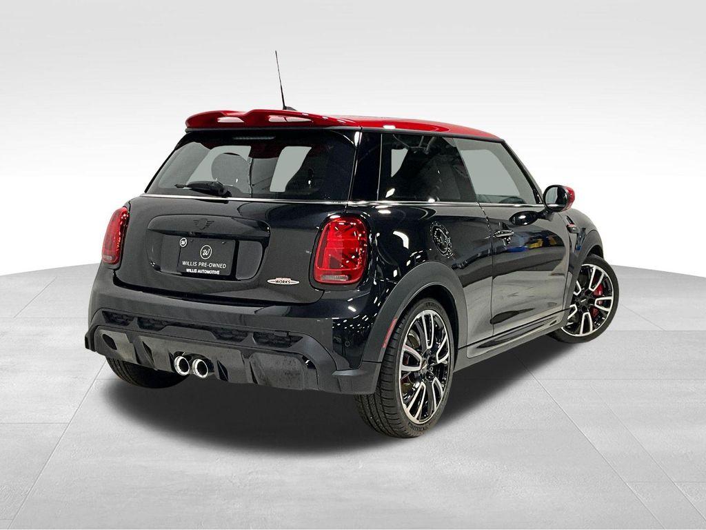 Mini Hardtop 2024