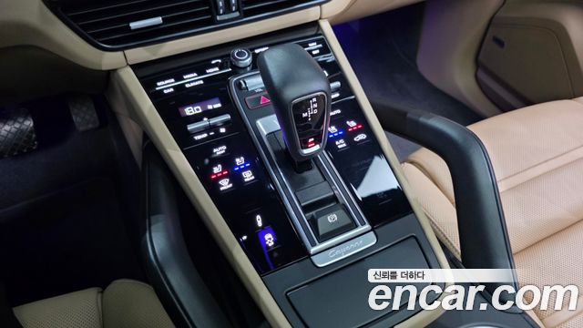 Porsche Cayenne 2022
