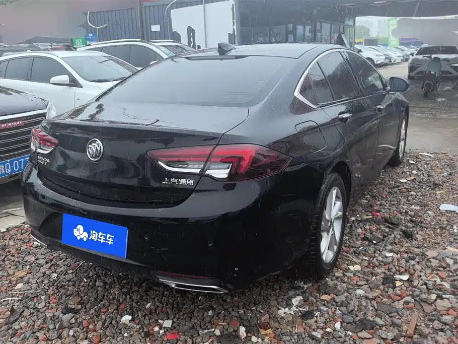 Buick Regal 2021