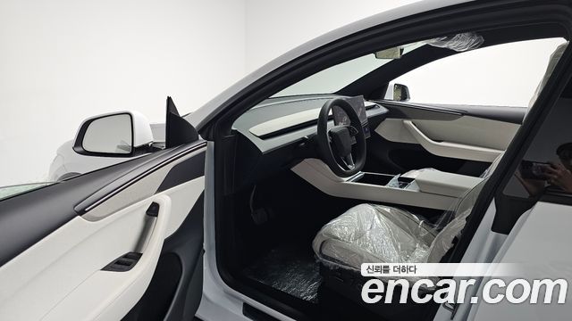 Tesla Model Y 2026