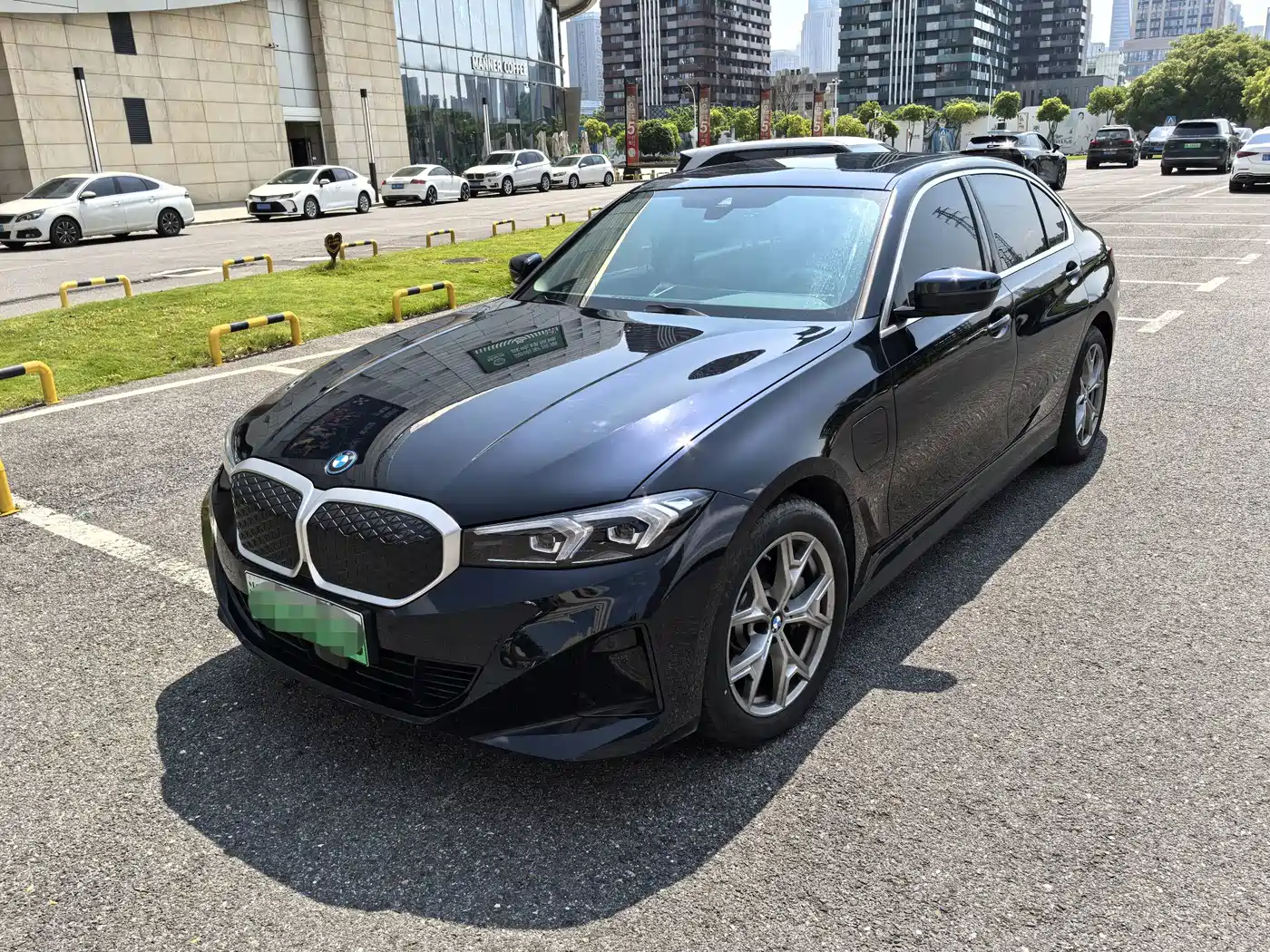 BMW i3 2025