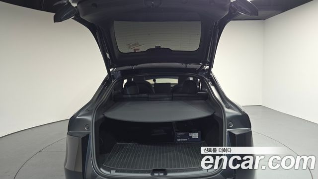 Tesla Model Y 2026