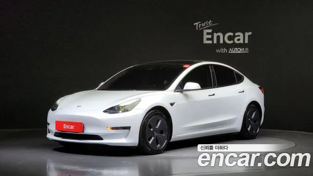 Tesla Model 3 2022