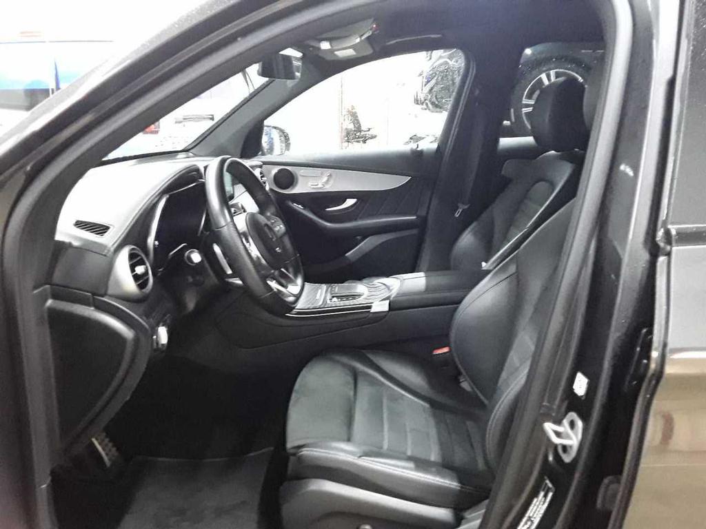 Mercedes-Benz GLC 300 2021