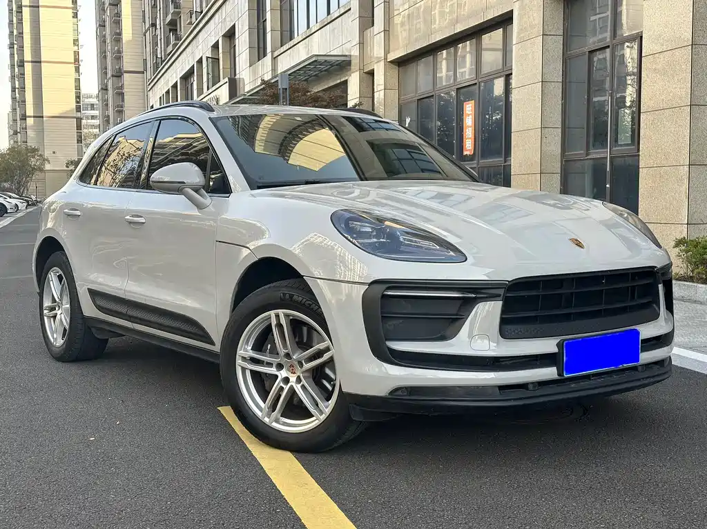 Porsche Macan 2024