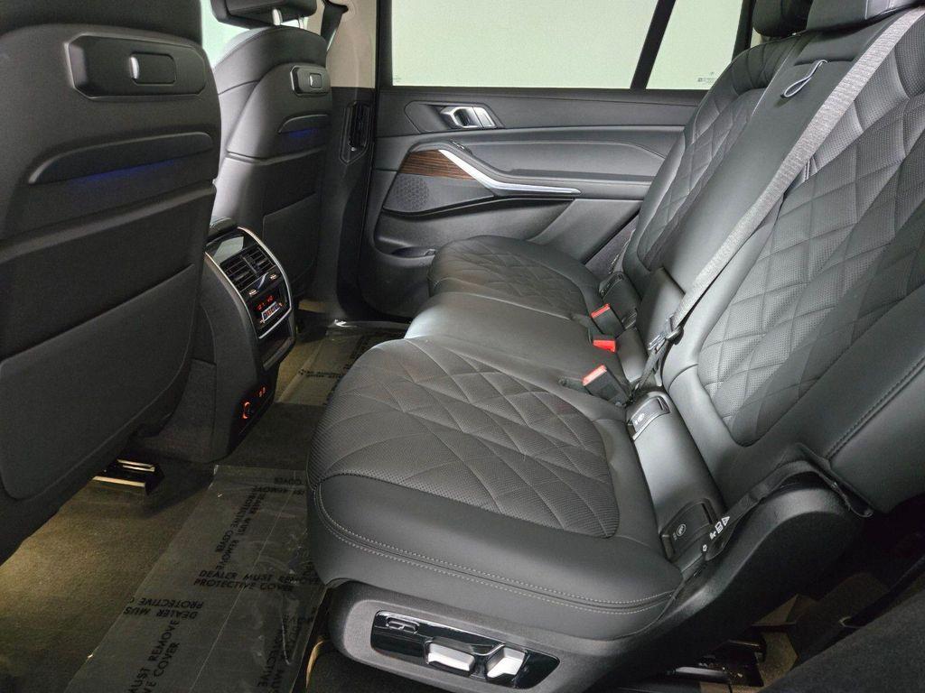 BMW X7 2024