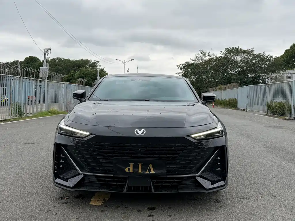 Changan UNI-V 2024