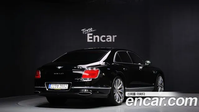 Bentley Flying Spur 2022