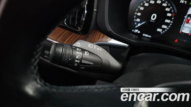 Volvo XC60 2021