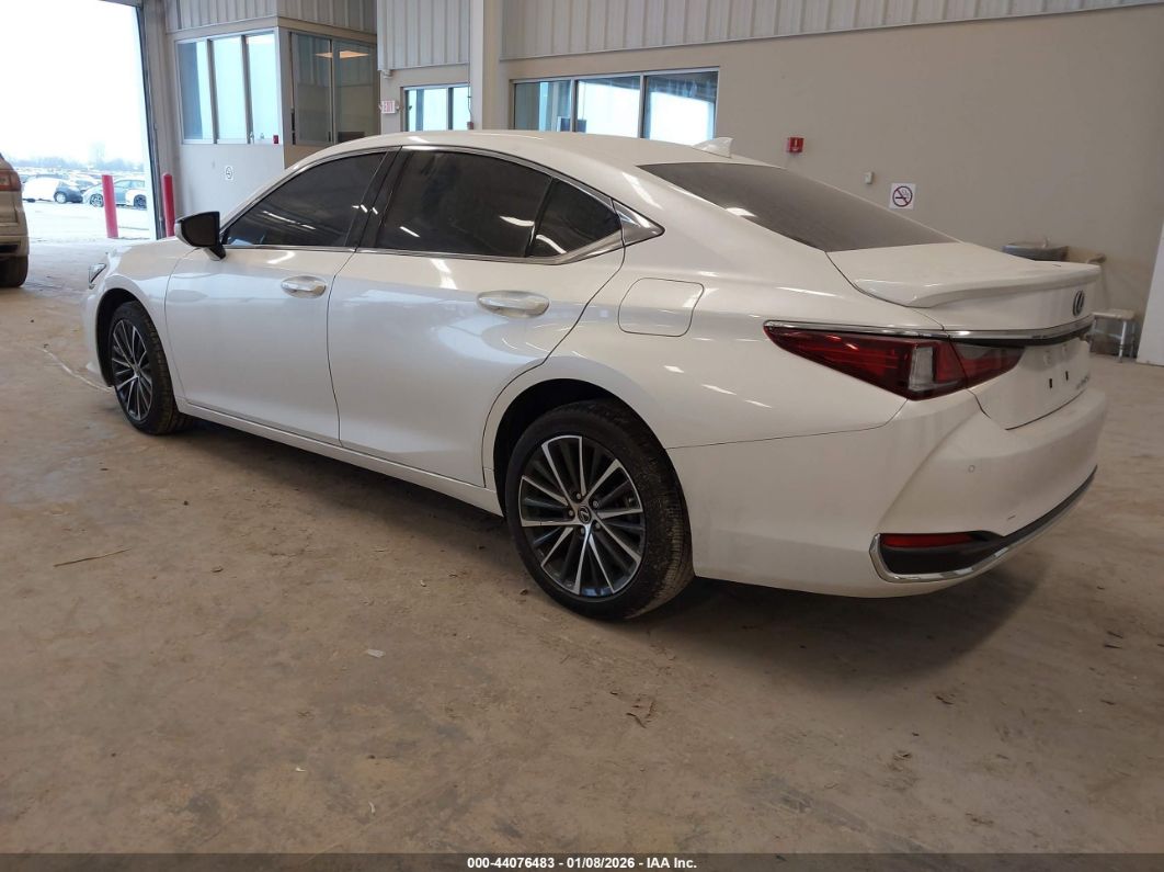Lexus ES 2023