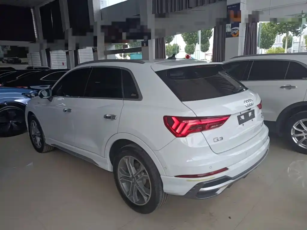Audi Q3 2021
