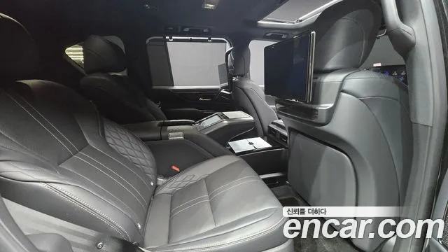 Lexus LX 2025