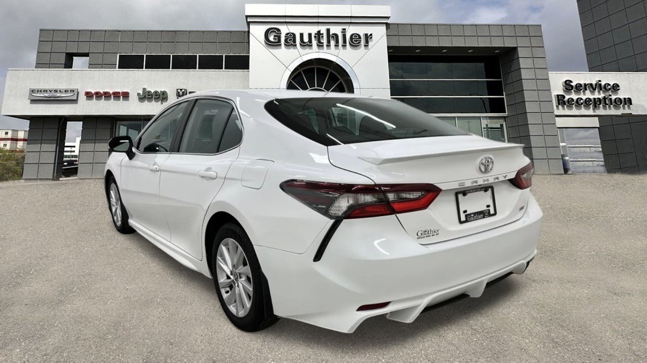 Toyota Camry 2023
