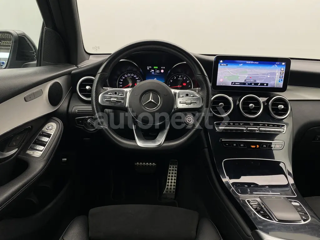 Mercedes-Benz GLC 300 2022