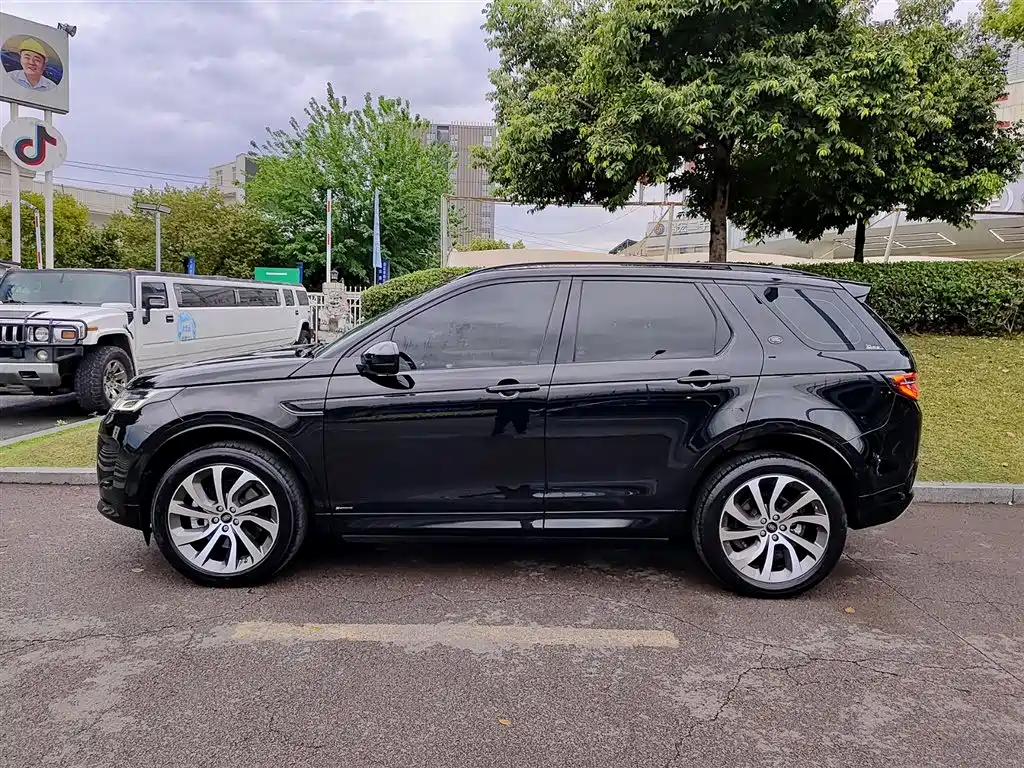 Land Rover Discovery Sport 2021
