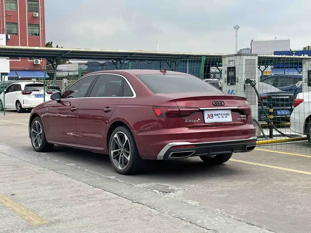 Audi A4 2021