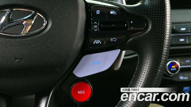 Hyundai Veloster 2021