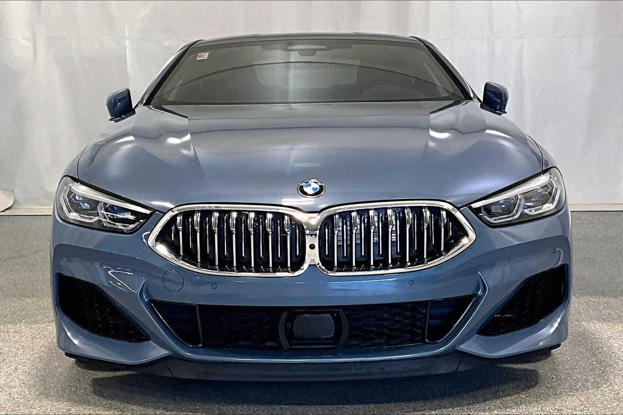 BMW 8 серии 2022