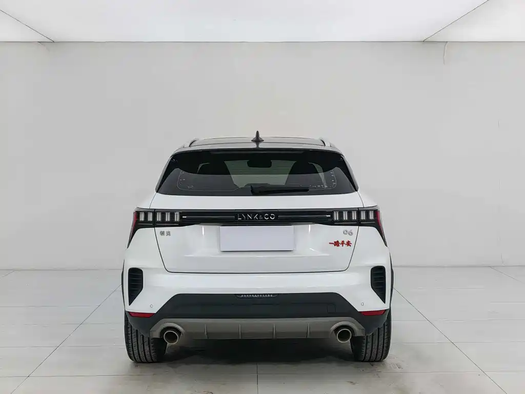 Lynk & Co 06 2023