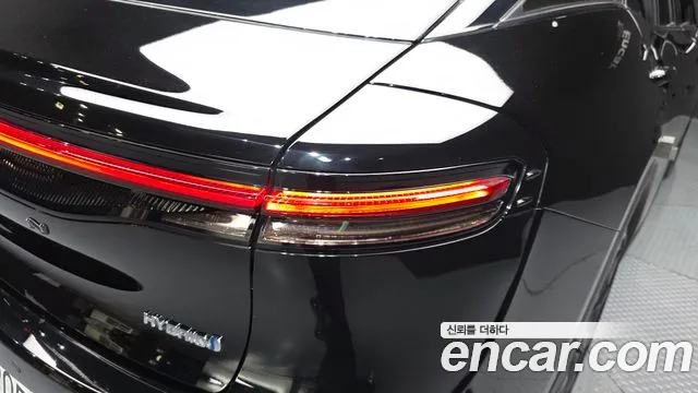 Toyota Crown 2023