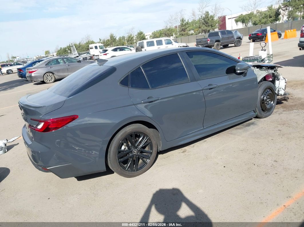 Toyota Camry 2025