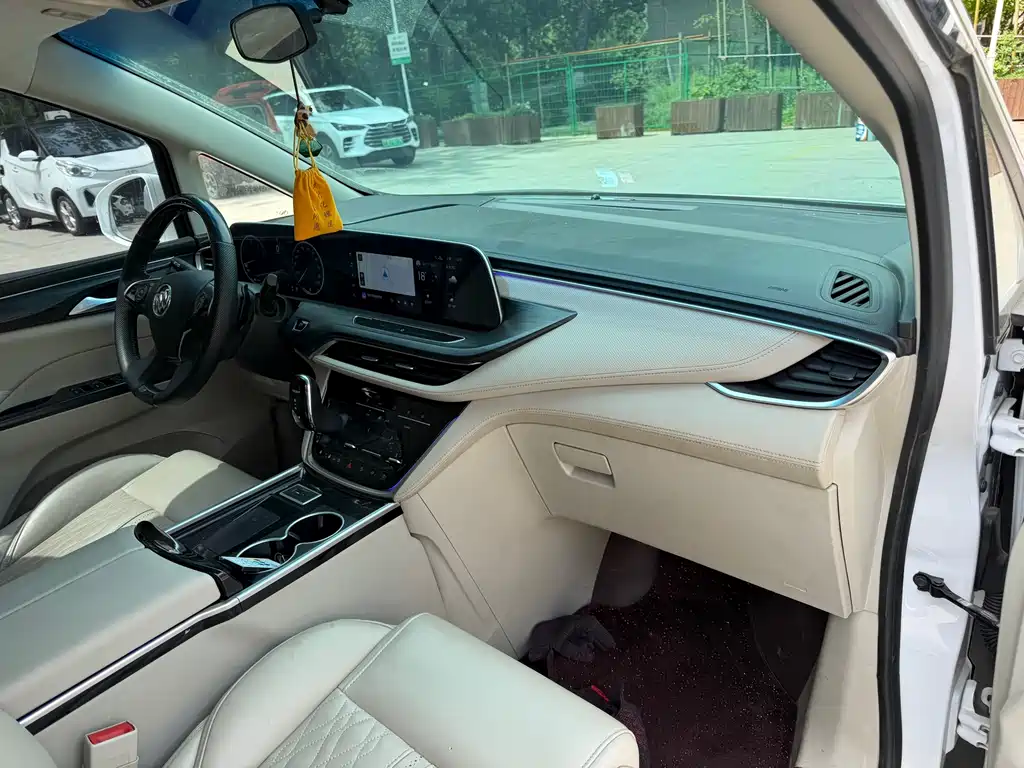 Buick GL8 2022