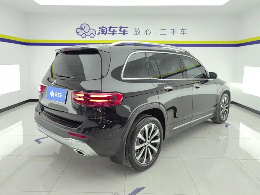 Mercedes-Benz GLB 2025