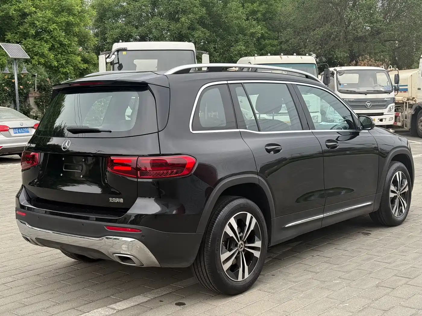 Mercedes-Benz GLB 2024