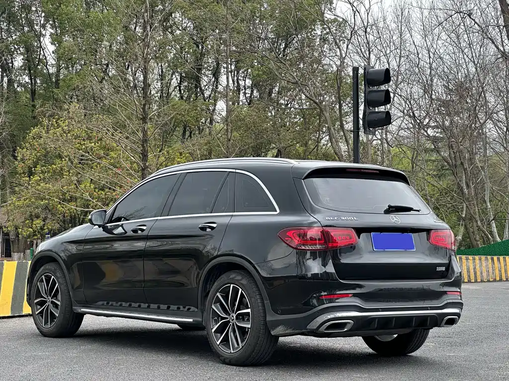 Mercedes-Benz GLC 2021