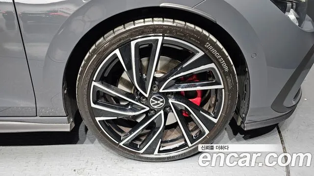 Volkswagen Golf 2023