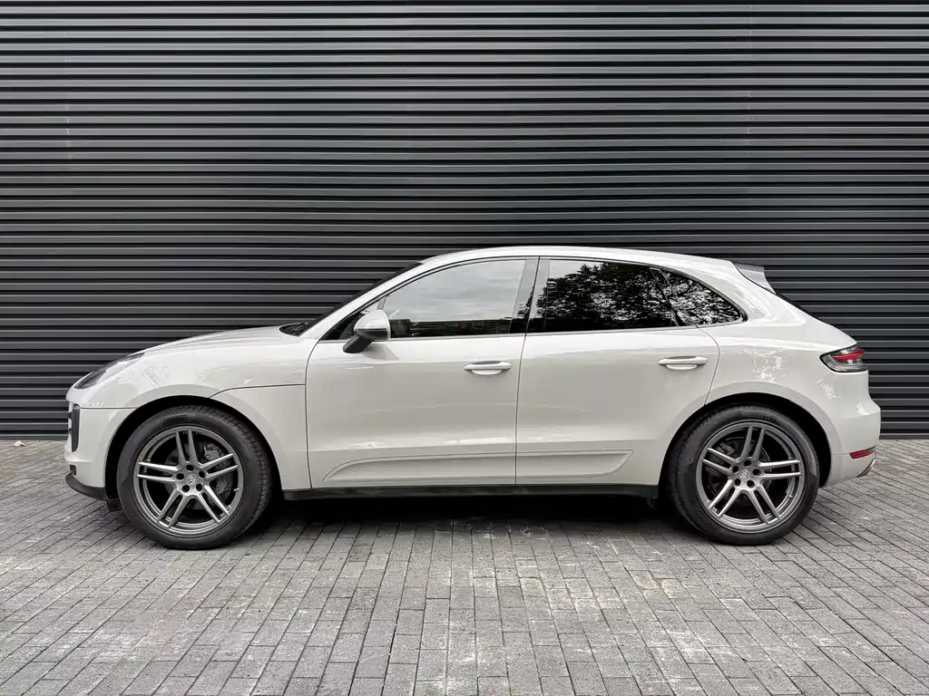Porsche Macan 2022