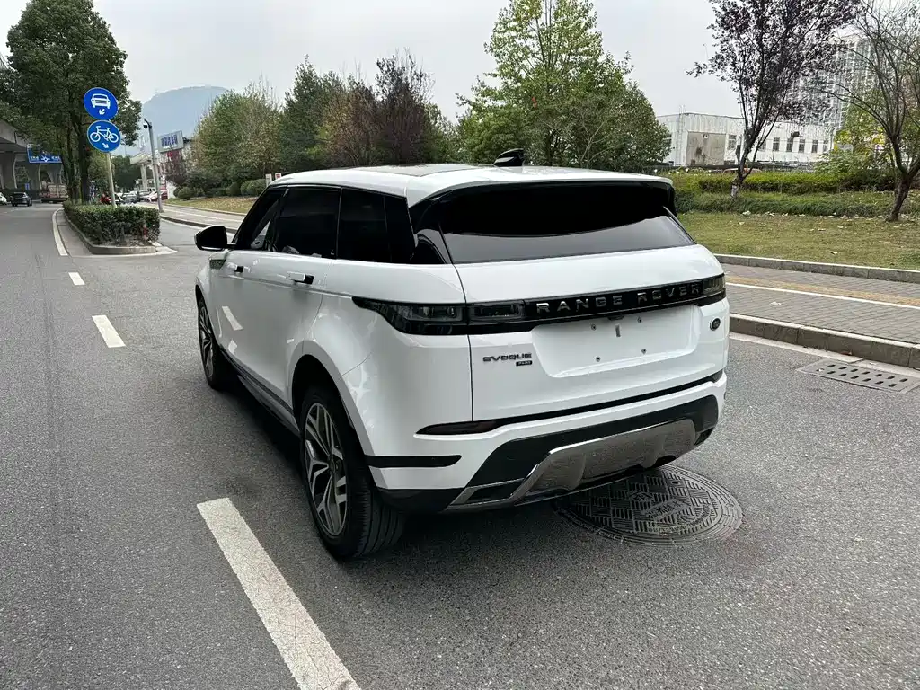Land Rover Range Rover Evoque 2023