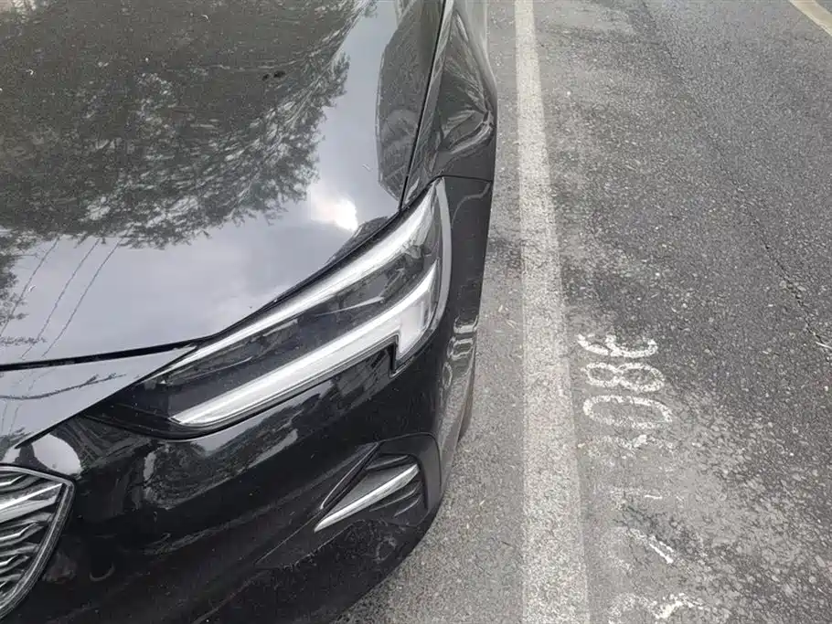 Buick Regal 2021