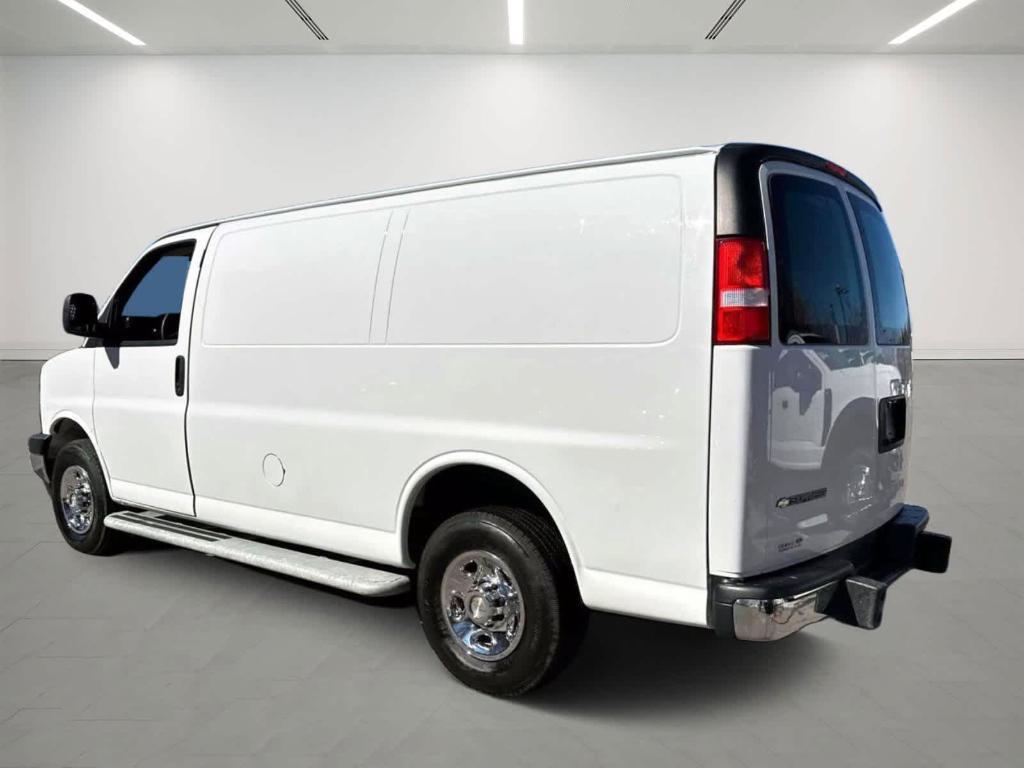 Chevrolet Express 2024