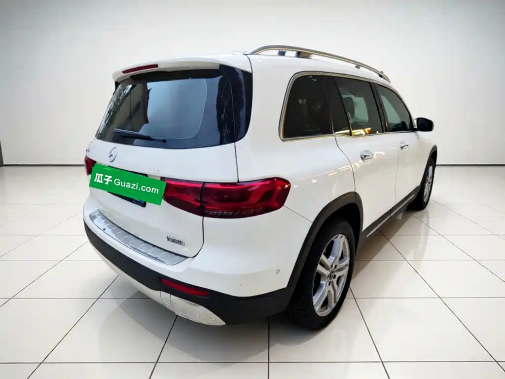 Mercedes-Benz GLB 2021