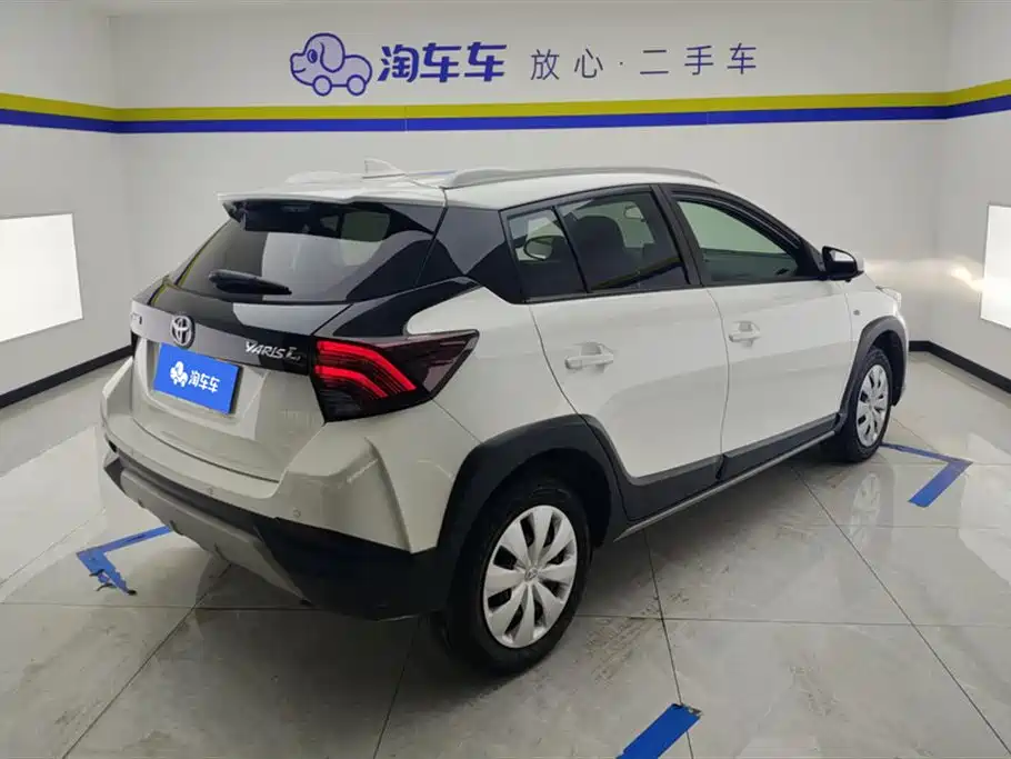 Toyota Yaris 2021