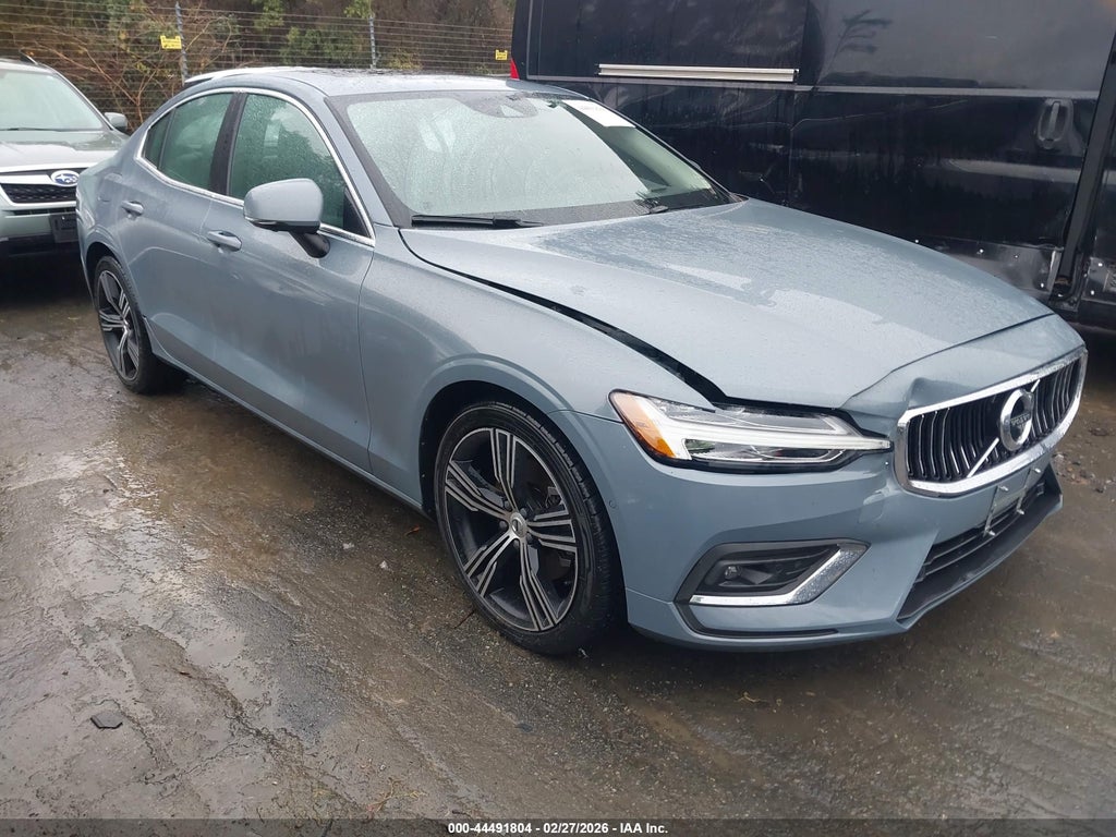 Volvo S60 2022
