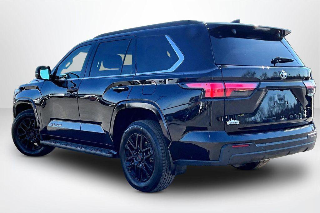 Toyota Sequoia 2024