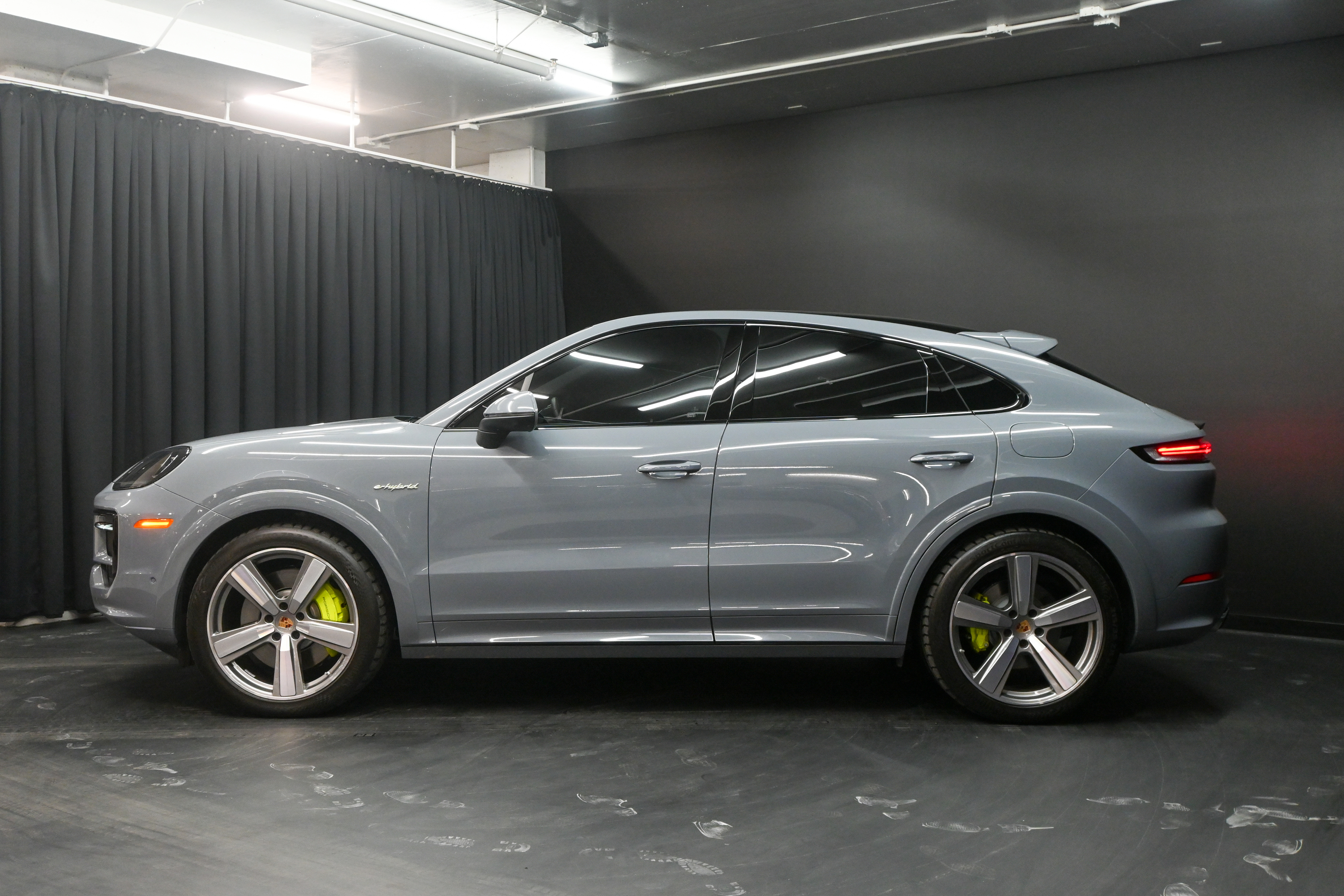 Porsche Cayenne 2025