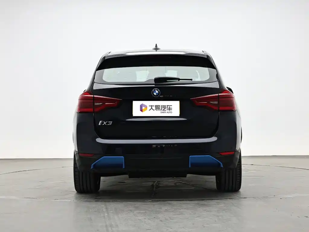 BMW iX3 2021