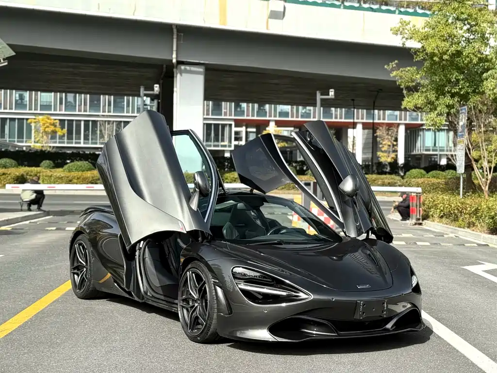 McLaren 720S 2020