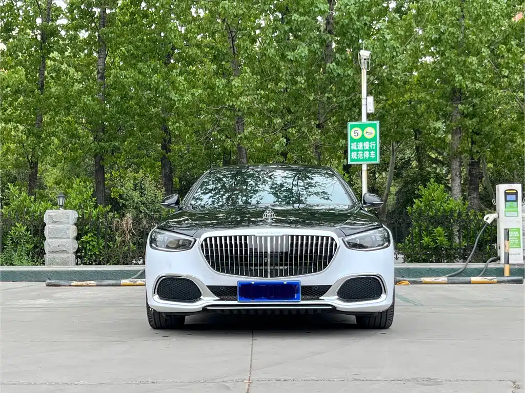 Mercedes-Benz Maybach S-Класс 2022