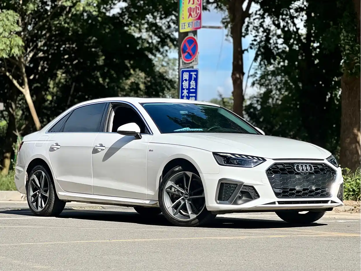 Audi A4 2022