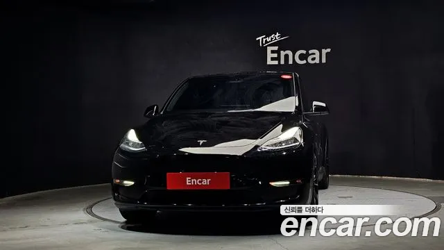 Tesla Model Y 2021