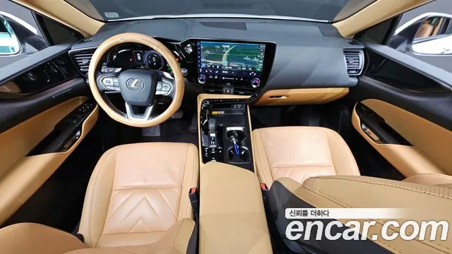 Lexus NX 2025