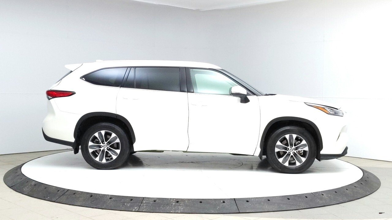 Toyota Highlander 2021