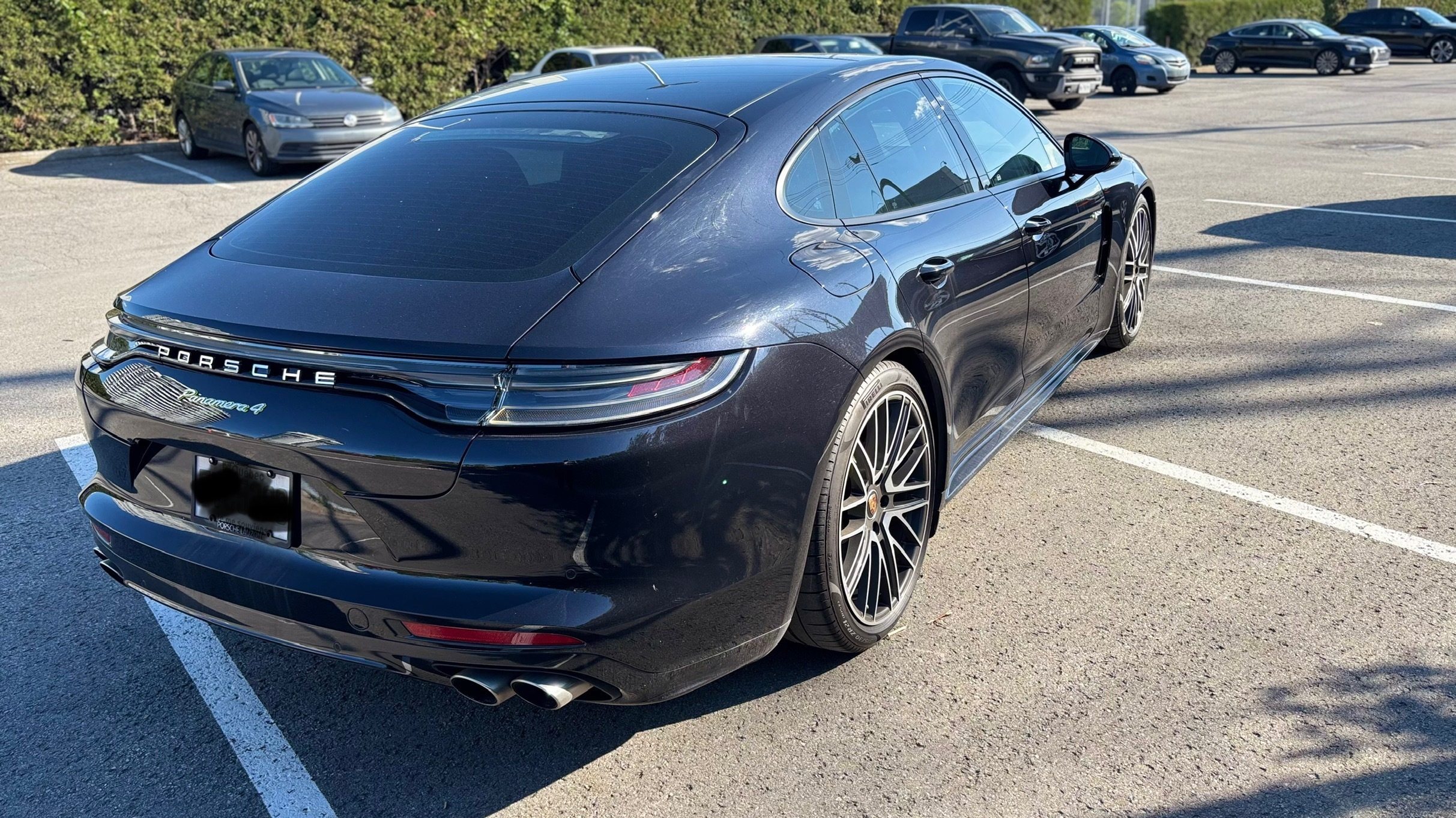 Porsche Panamera 2023