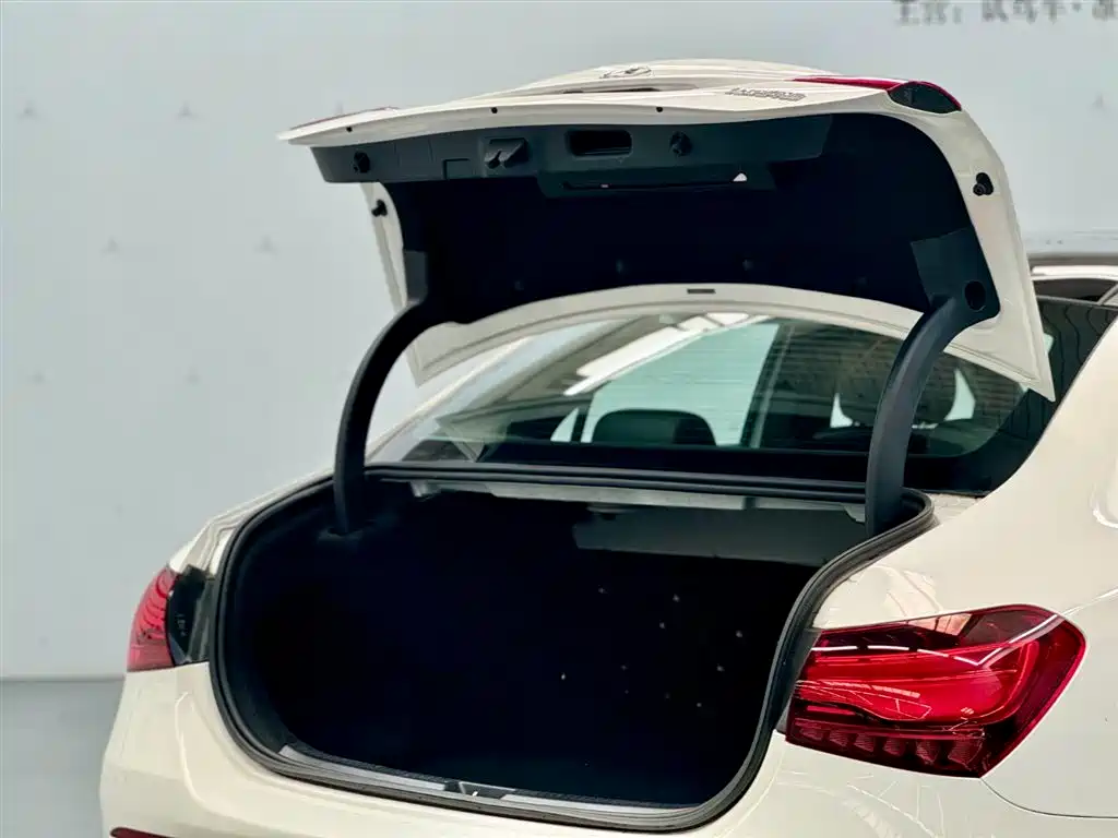 Mercedes-Benz A-Класс 2023